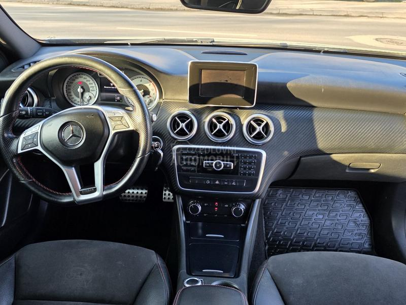 Mercedes Benz A 180 AMG line