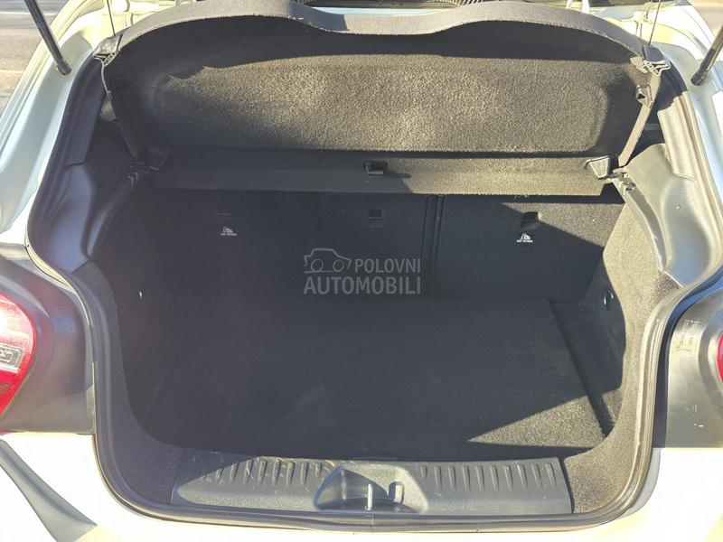 Mercedes Benz A 180 AMG line