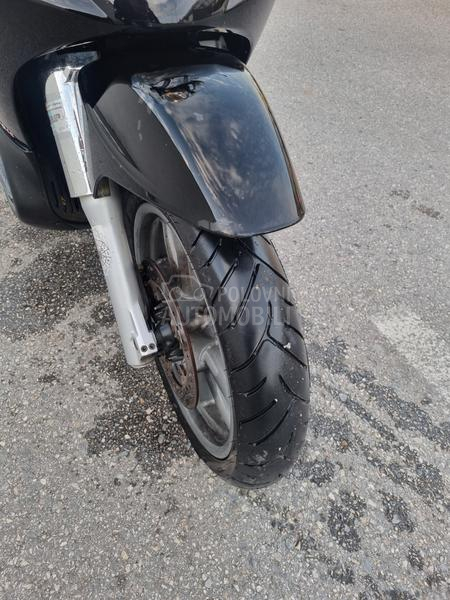 Piaggio beverly cruiser