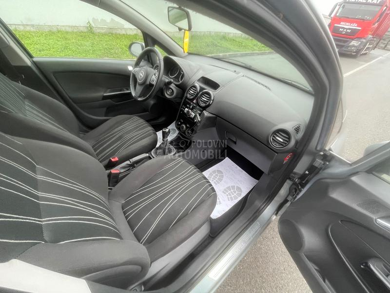 Opel Corsa D 1.3 HOLAND