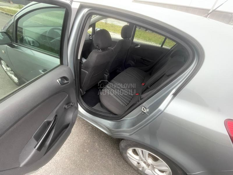 Opel Corsa D 1.3 HOLAND