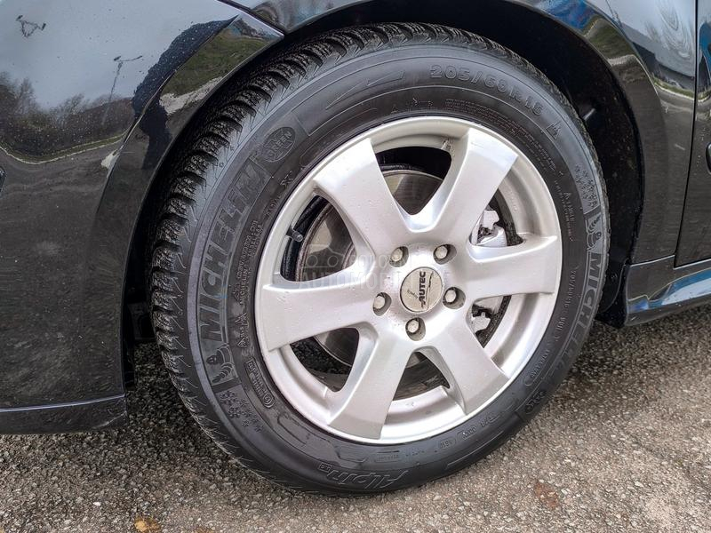 Mercedes Benz B 200 CDI