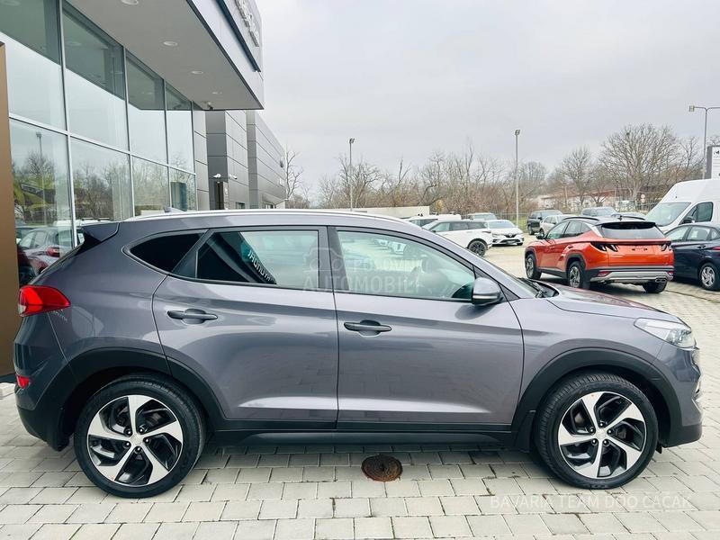 Hyundai Tucson 2.0D 4X4 FANTASTIČAN