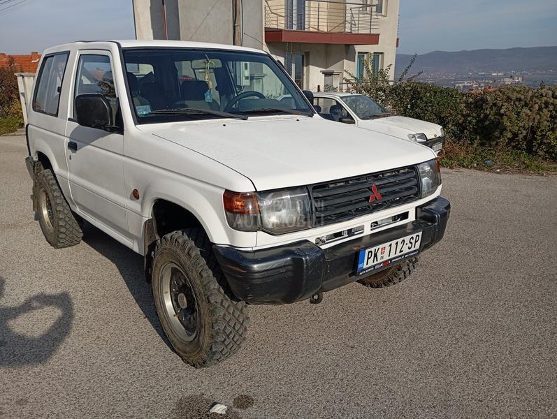 Mitsubishi Pajero 2.0I