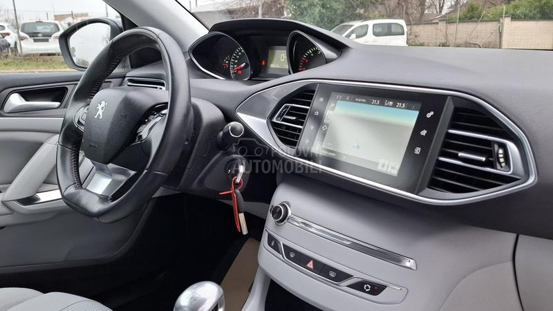 Peugeot 308 Allure 1/1