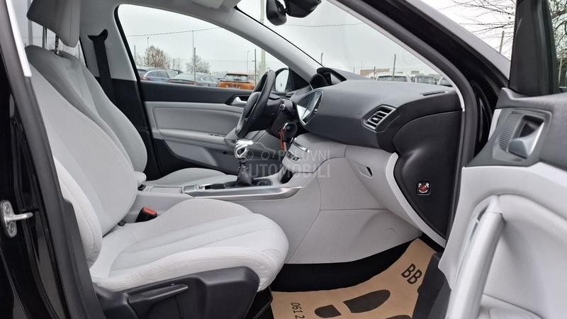 Peugeot 308 Allure 1/1