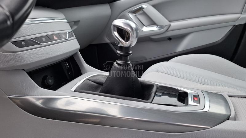 Peugeot 308 Allure 1/1