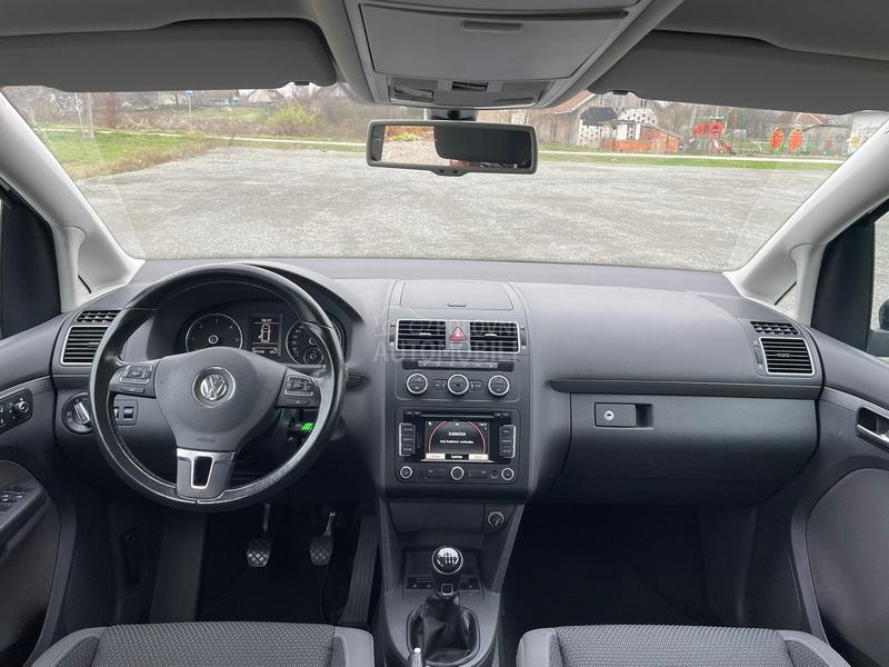 Volkswagen Touran 