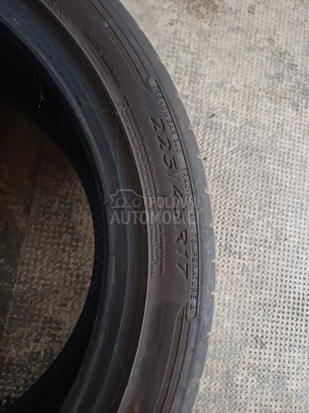 Dunlop 225/45 R17 Letnja