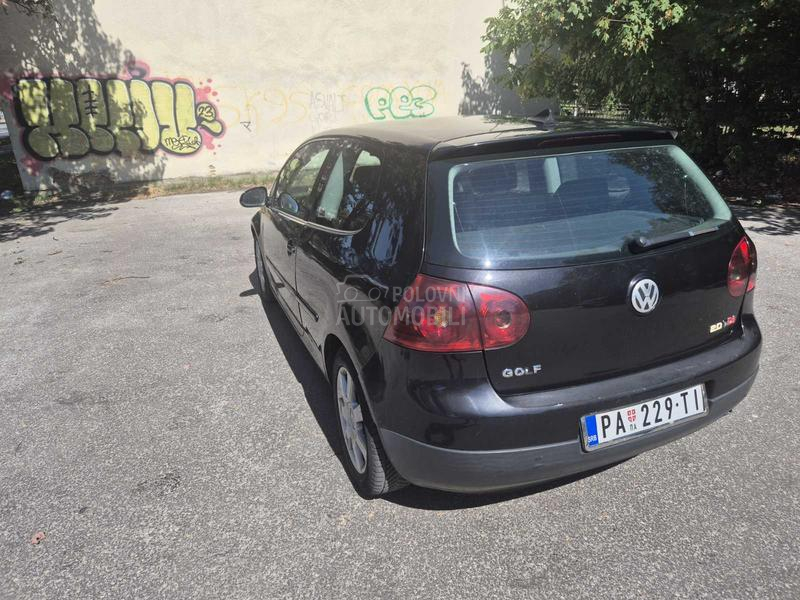 Volkswagen Golf 5 2.0 tdi