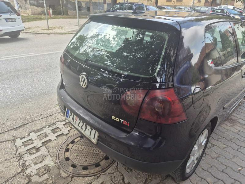 Volkswagen Golf 5 2.0 tdi