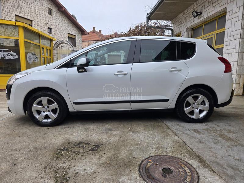 Peugeot 3008 1.6HDI/NAV/PANO/