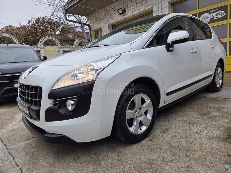 Peugeot 3008 1.6HDI/NAV/PANO/