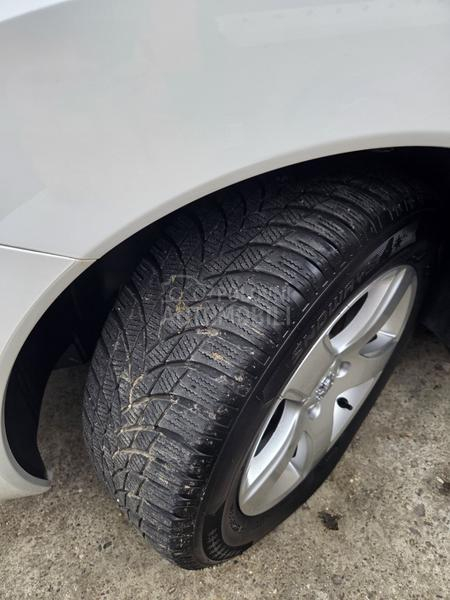 Peugeot 3008 1.6HDI/NAV/PANO/