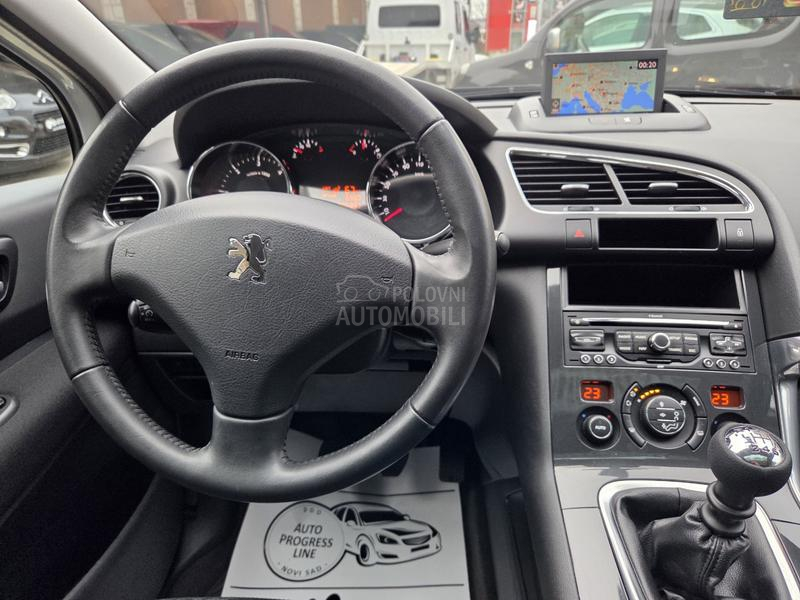 Peugeot 3008 1.6HDI/NAV/PANO/