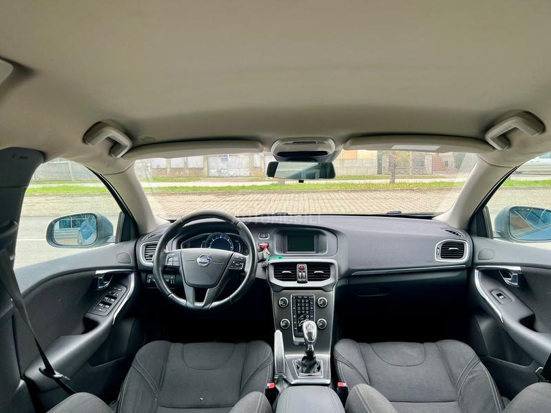 Volvo V40 D3
