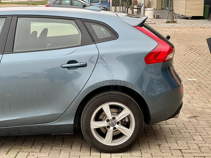 Volvo V40 D3