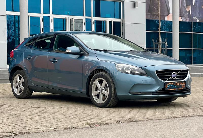 Volvo V40 D3