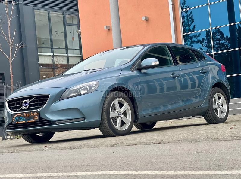 Volvo V40 D3
