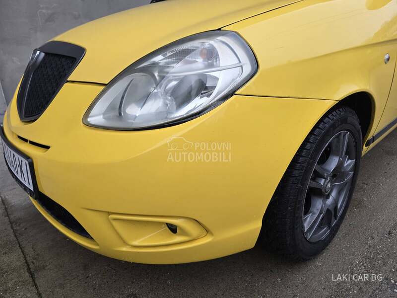 Lancia Ypsilon MOMO DESIGN 1.3 MJET
