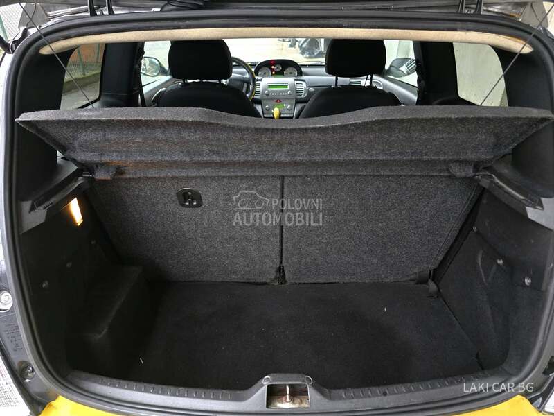 Lancia Ypsilon MOMO DESIGN 1.3 MJET