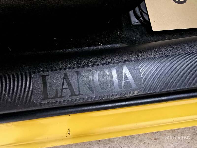 Lancia Ypsilon MOMO DESIGN 1.3 MJET