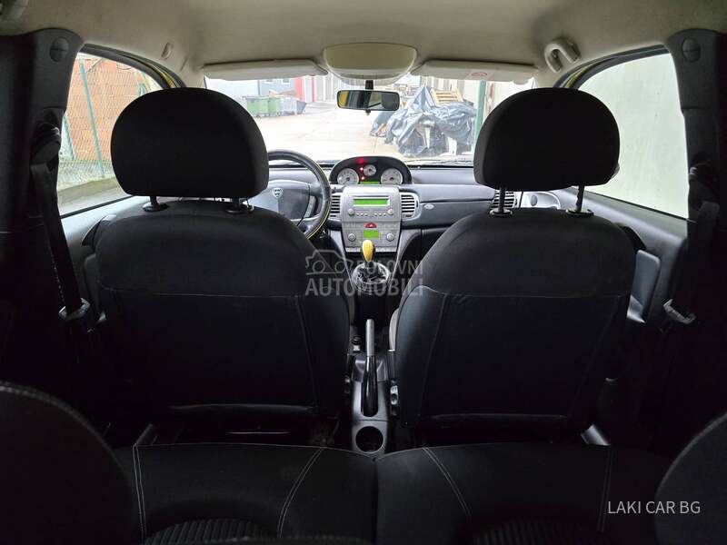 Lancia Ypsilon MOMO DESIGN 1.3 MJET