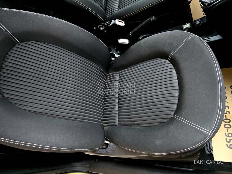 Lancia Ypsilon MOMO DESIGN 1.3 MJET