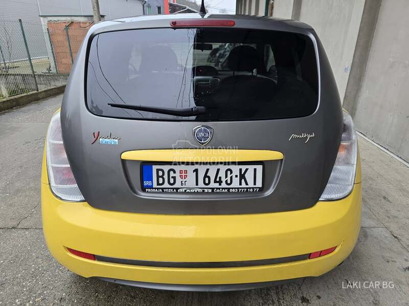 Lancia Ypsilon MOMO DESIGN 1.3 MJET