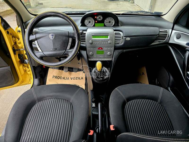 Lancia Ypsilon MOMO DESIGN 1.3 MJET