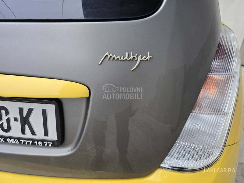 Lancia Ypsilon MOMO DESIGN 1.3 MJET