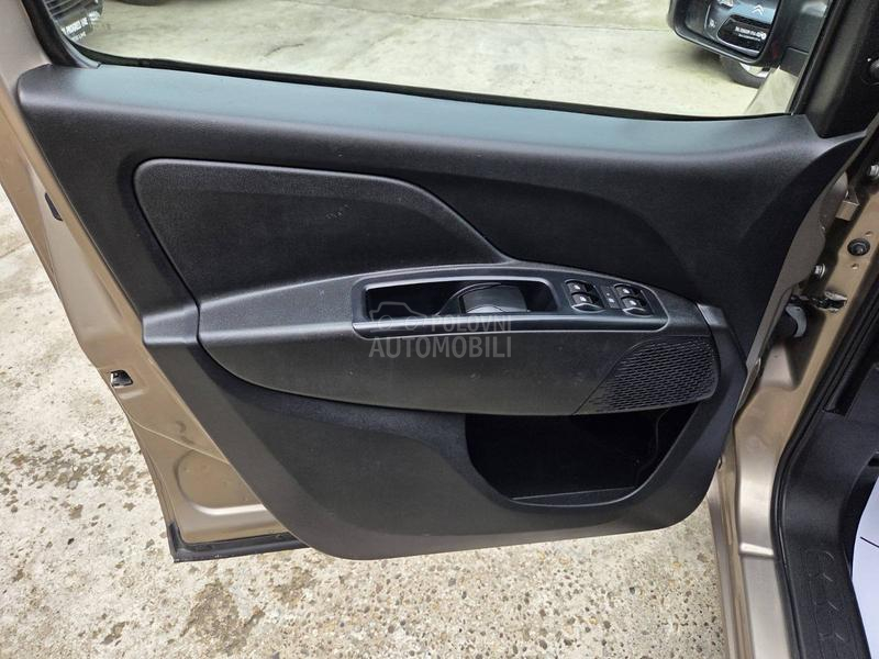 Fiat Doblo 1.6JTD/NAV/MAXI