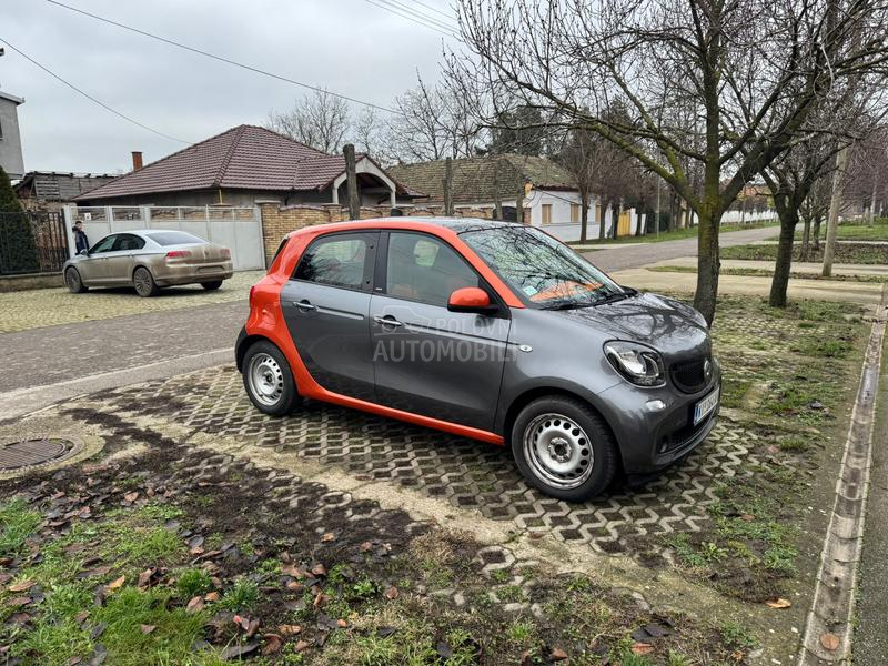 Smart ForFour 