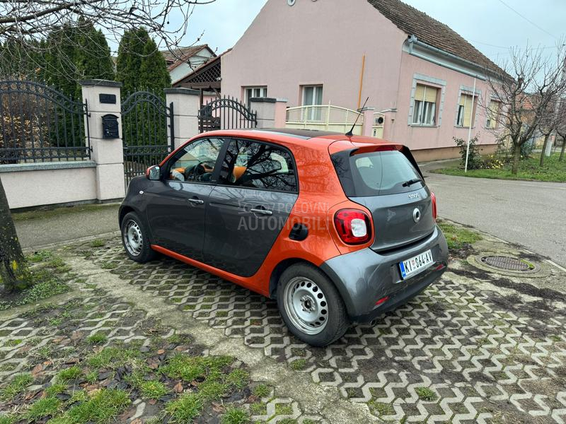 Smart ForFour 