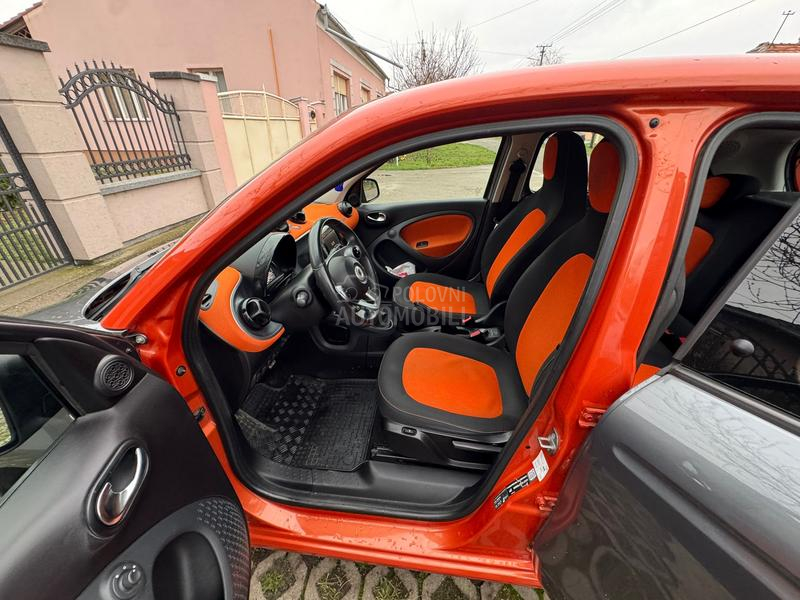 Smart ForFour 