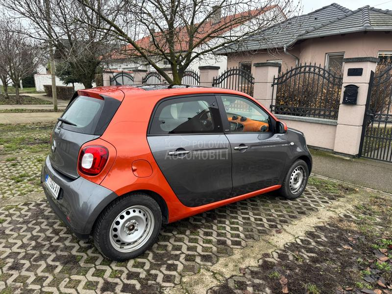 Smart ForFour 