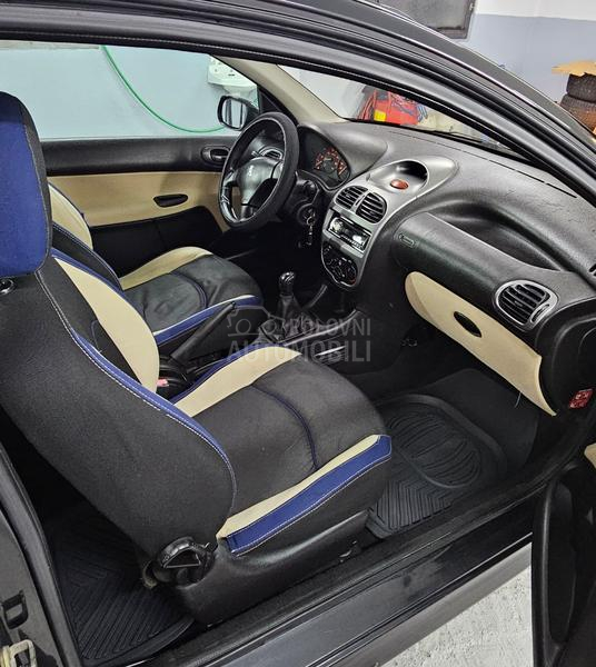 Peugeot 206 