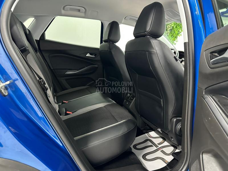 Opel Grandland X 1.2 INNOVATION