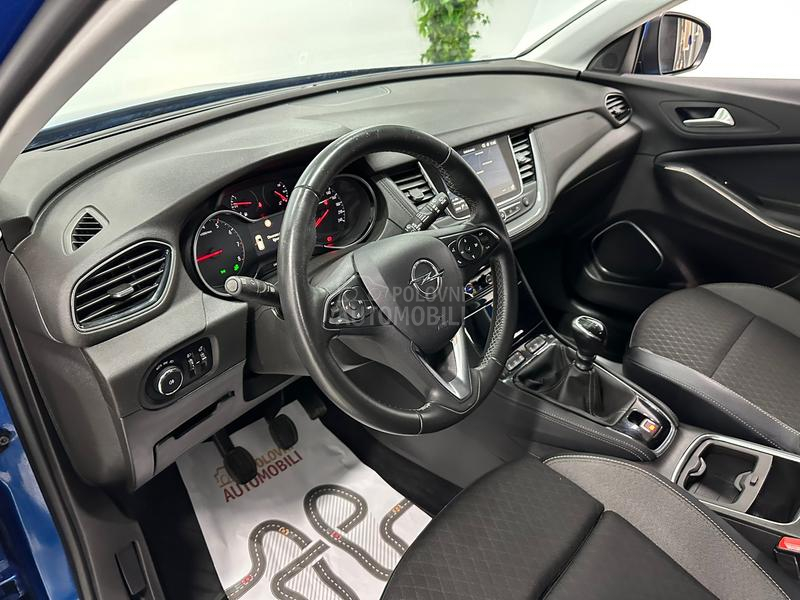 Opel Grandland X 1.2 INNOVATION