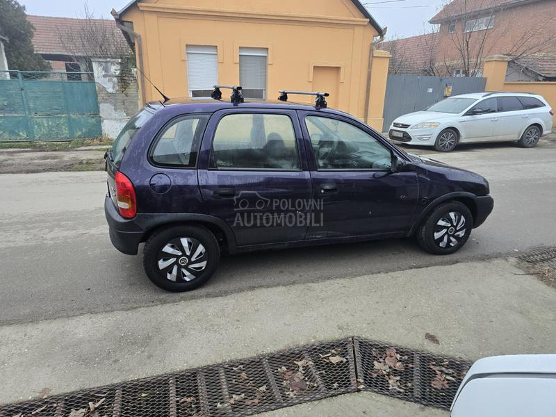 Opel Corsa B 