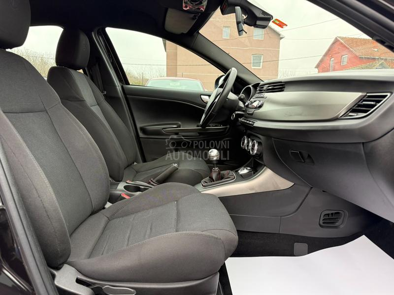 Alfa Romeo Giulietta 1.4 TB VELOCE SWlSS