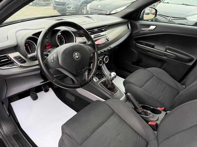 Alfa Romeo Giulietta 1.4 TB VELOCE SWlSS