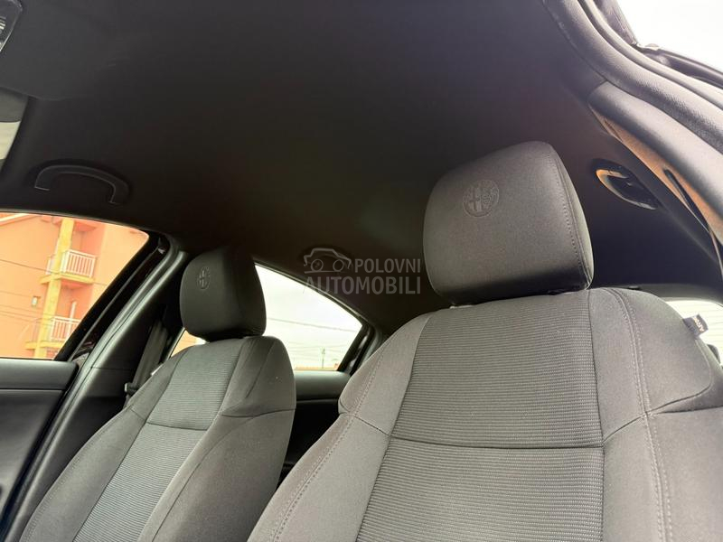 Alfa Romeo Giulietta 1.4 TB VELOCE SWlSS