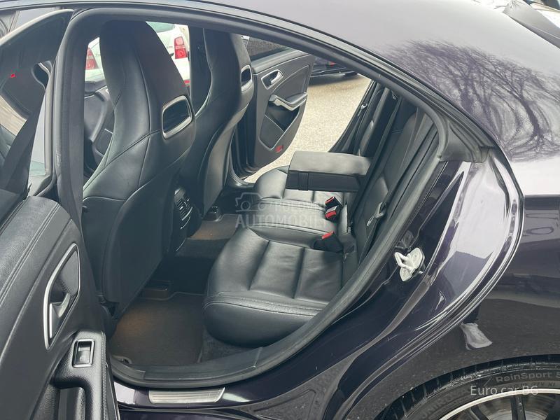 Mercedes Benz CLA 200 AMG