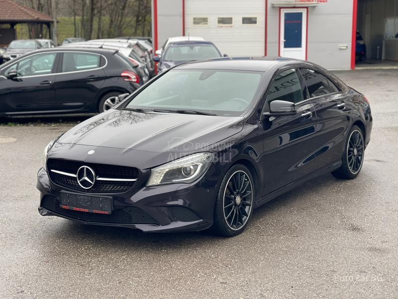 Mercedes Benz CLA 200 AMG