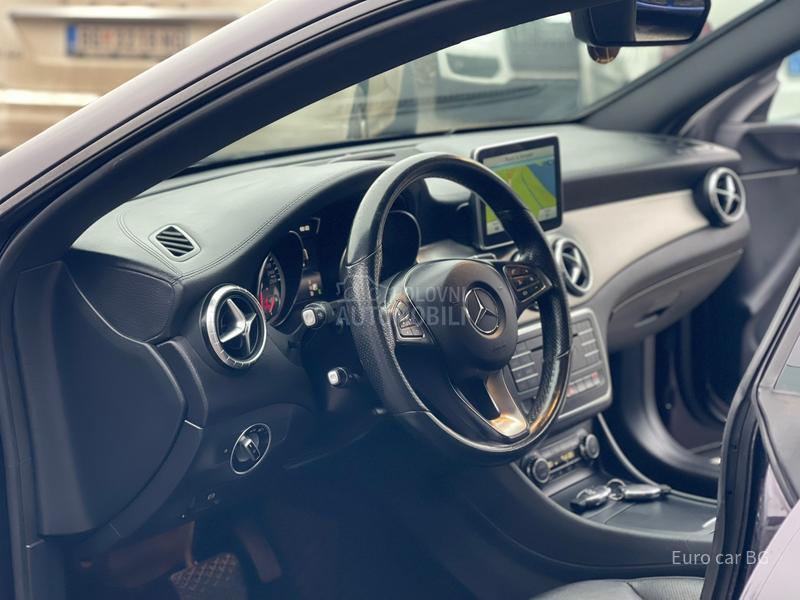 Mercedes Benz CLA 200 AMG