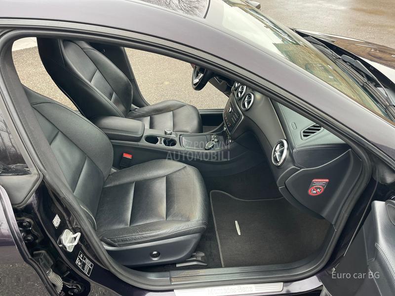 Mercedes Benz CLA 200 AMG