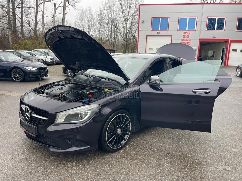 Mercedes Benz CLA 200 AMG