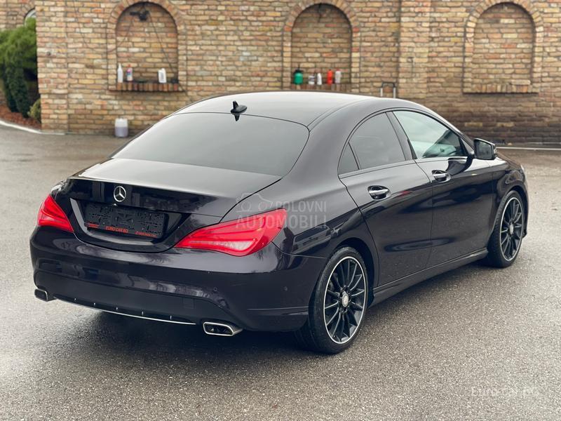 Mercedes Benz CLA 200 AMG