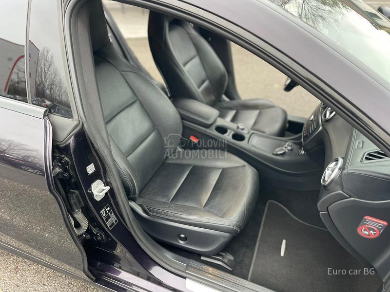 Mercedes Benz CLA 200 AMG
